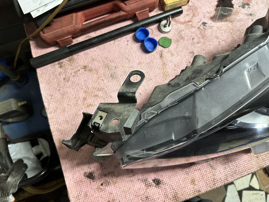 Фара левая мазда 3 бм