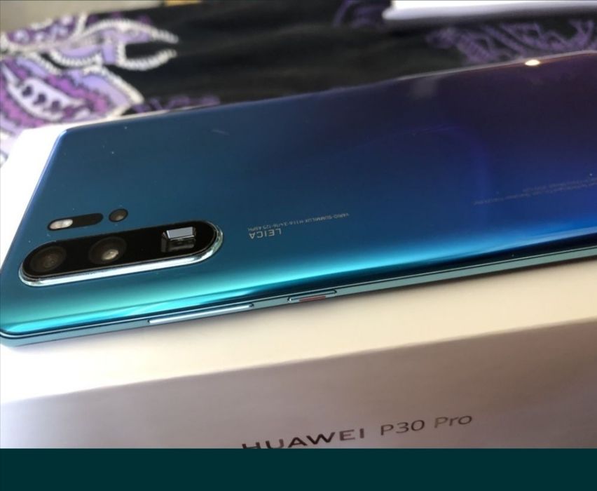 Huawei P30 Pro върви заедно със huawei watch gt 4