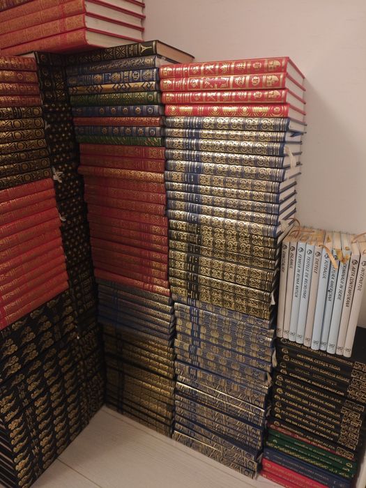 Colecție Prietenii Cartii, 240 vol, Cartonate, LUX