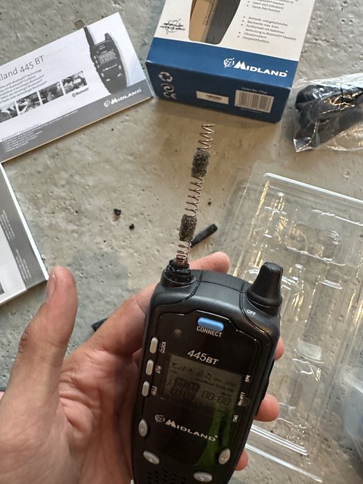 statii walkie talkie midland 445 bt