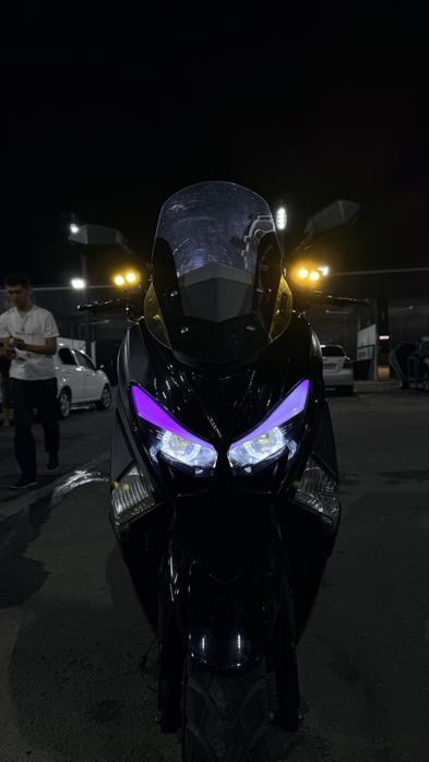 Yamaha T Max ultra 175cc skuter