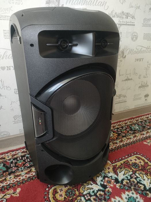 Продам музыкальный центр DEXP V880