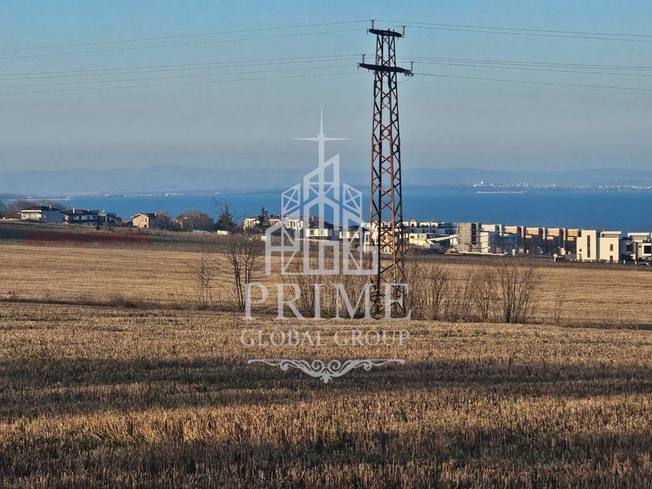 Парцел в Бургас-Крайморие площ 910 цена 45000