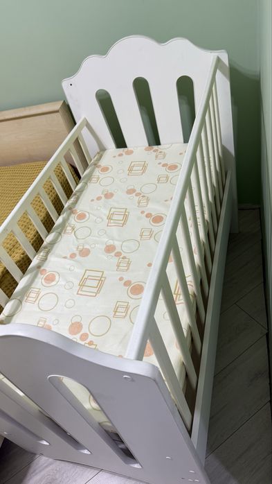 Продам кровать-манеж