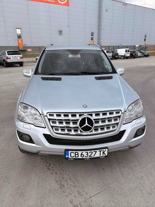 Продавам Мерцедес МЛ 320