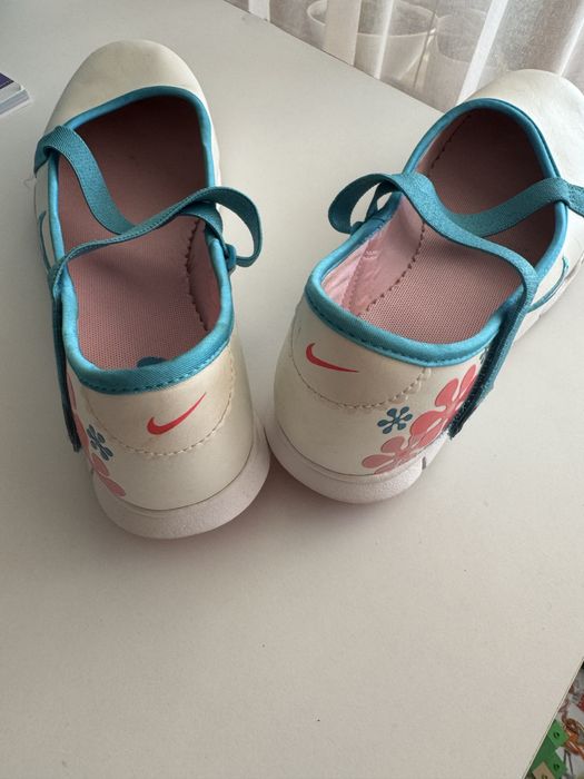 Дамски обувки Nike