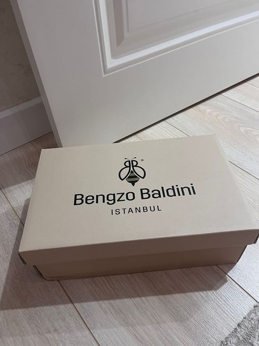 Туфли новая рр 37