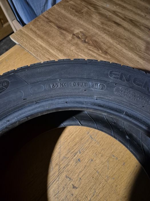 Vand 2 cauciucuri de vara  Michelin 185 / 65 / R15