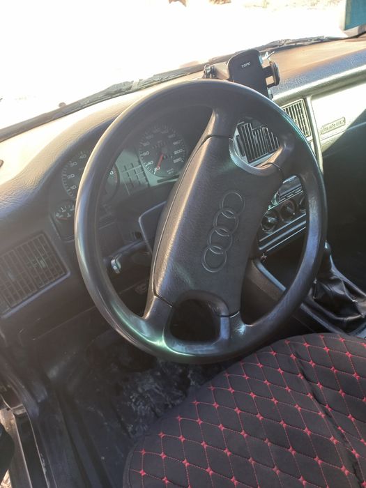 Продам Ауди 80, без вложения.