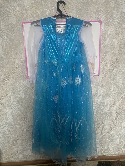 Продам платья.