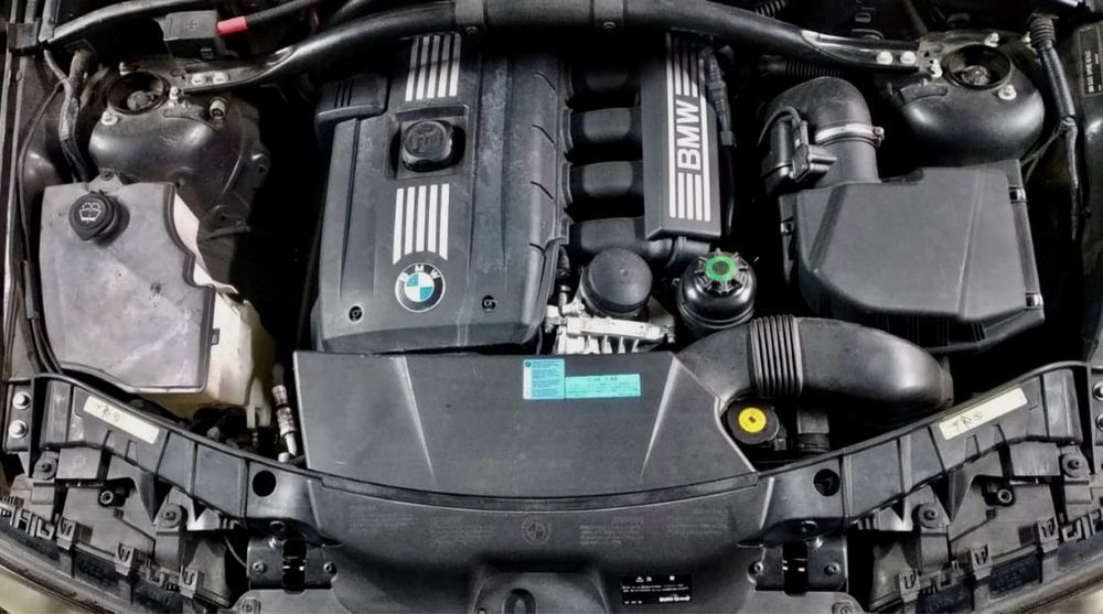 Передняя часть БМВ Х3 Е83.