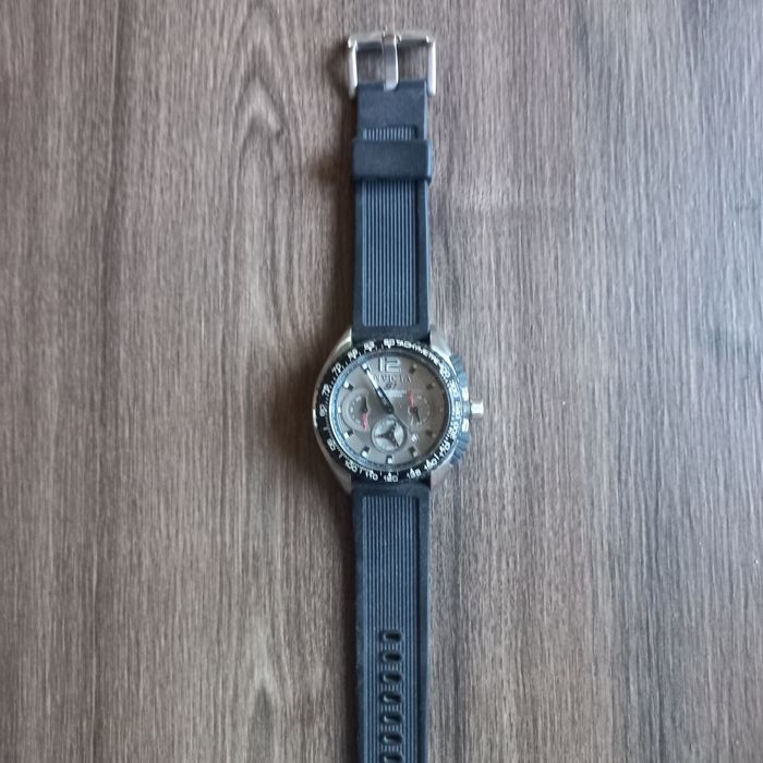 Часовник ...INVICTA