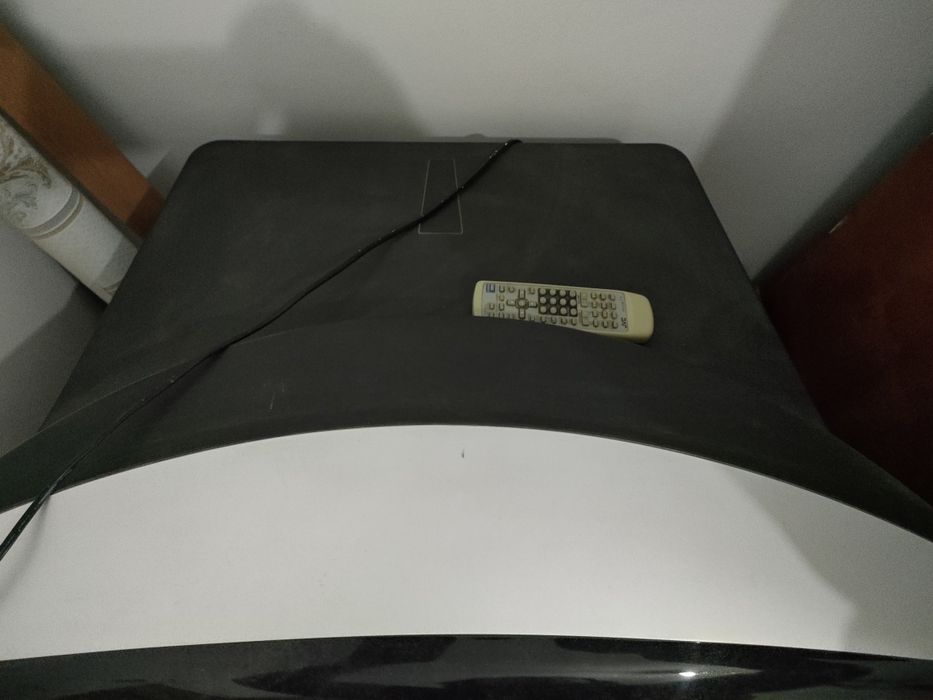 Продам телевизор