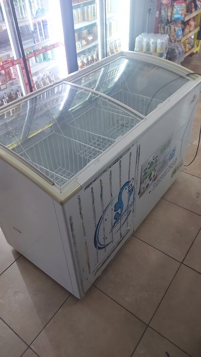 Продам морозильник.