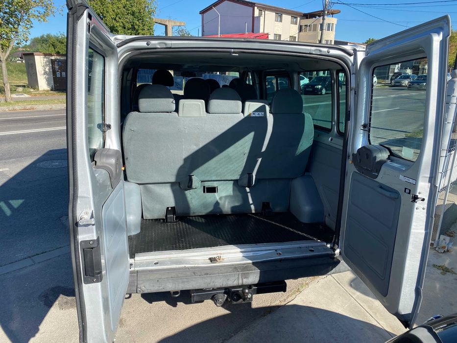 FORD TRANSIT, 9 Locuri, nr. Rosii CADOU,DISTRIBUTIE noua,AN 2012, Euro 5,   2.2 CM, 125 C.P, A.C.,Pilot AUTOMAT,se emite Factura, FISCAL PE LOC