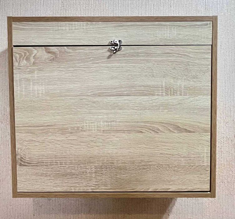 Стол детский. Детская парта.