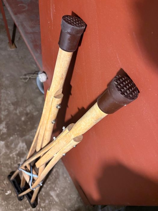 Костыли деревянные