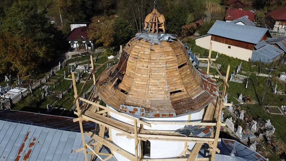 Renovari Acoperis Biserica