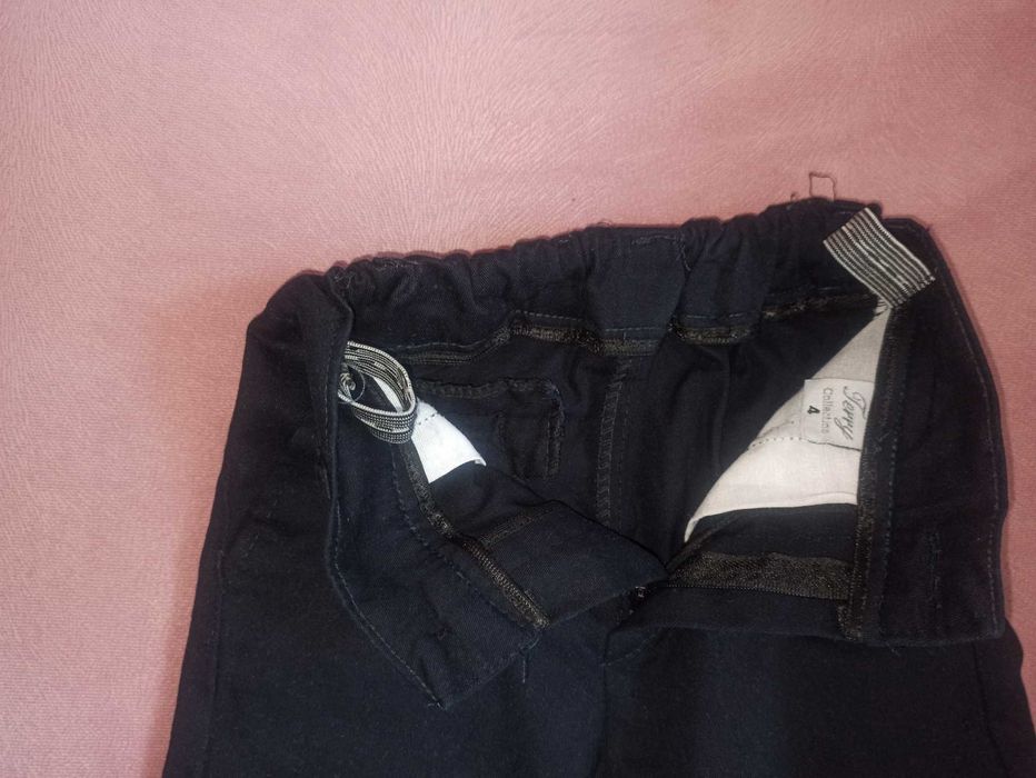 Продавам официален детски костюм/панталон,риза и елек - 2 броя