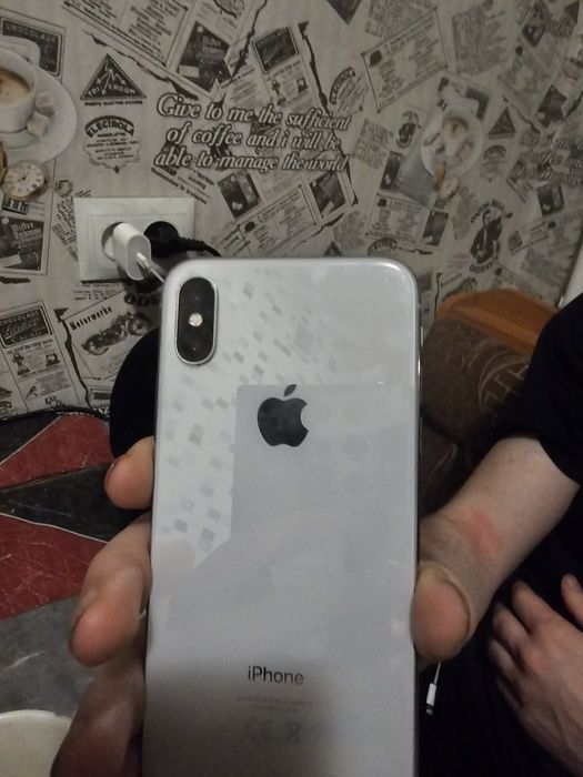 Айфон X в отличном стостояни.