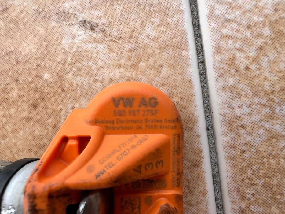 ОРИГИНАЛНИ датчици за налягането на гумите/TPMS за Audi/Vw/Skoda/Seat!