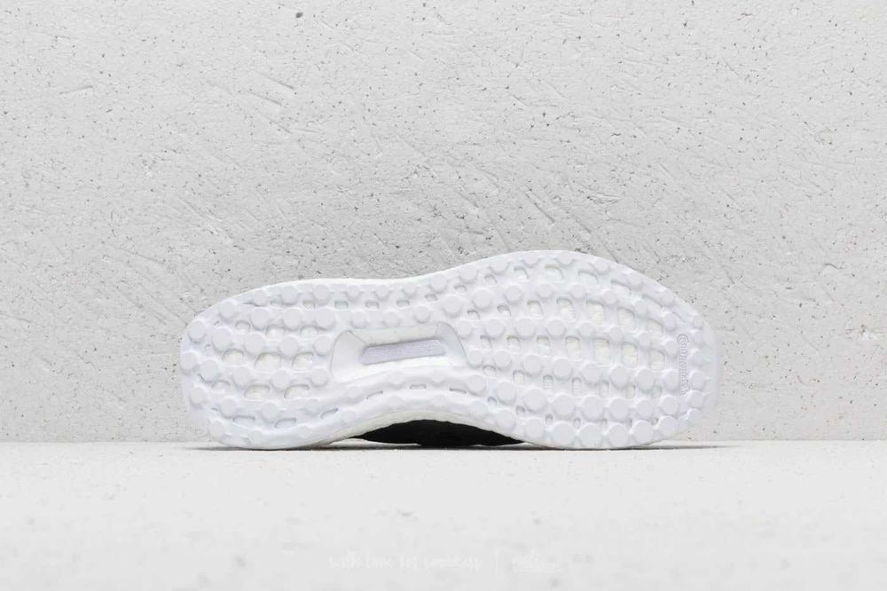 Дамски маратонки  ADIDAS ULTRABOOST PARLEY  Оригинални  EU37 1/3