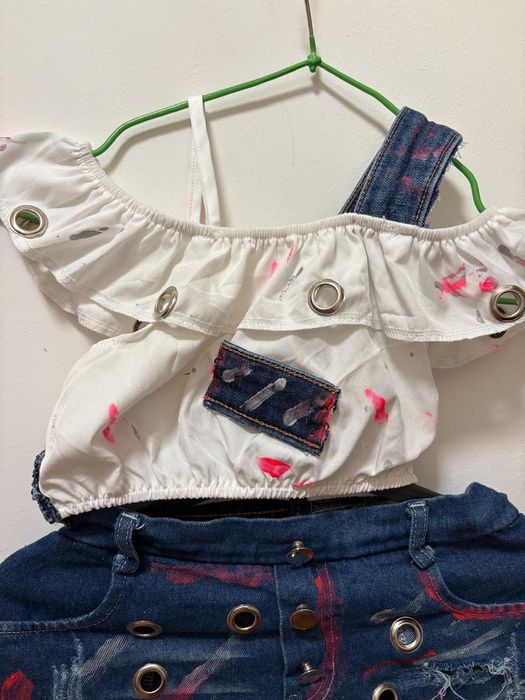 Compleu fete făcut la comanda