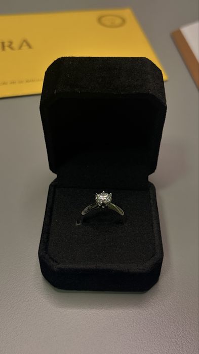 Годежен пръстен с moissanite VVS1, 1.0 карата.