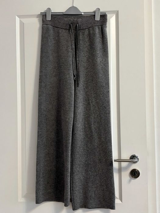 Pantaloni tricot cu șnur