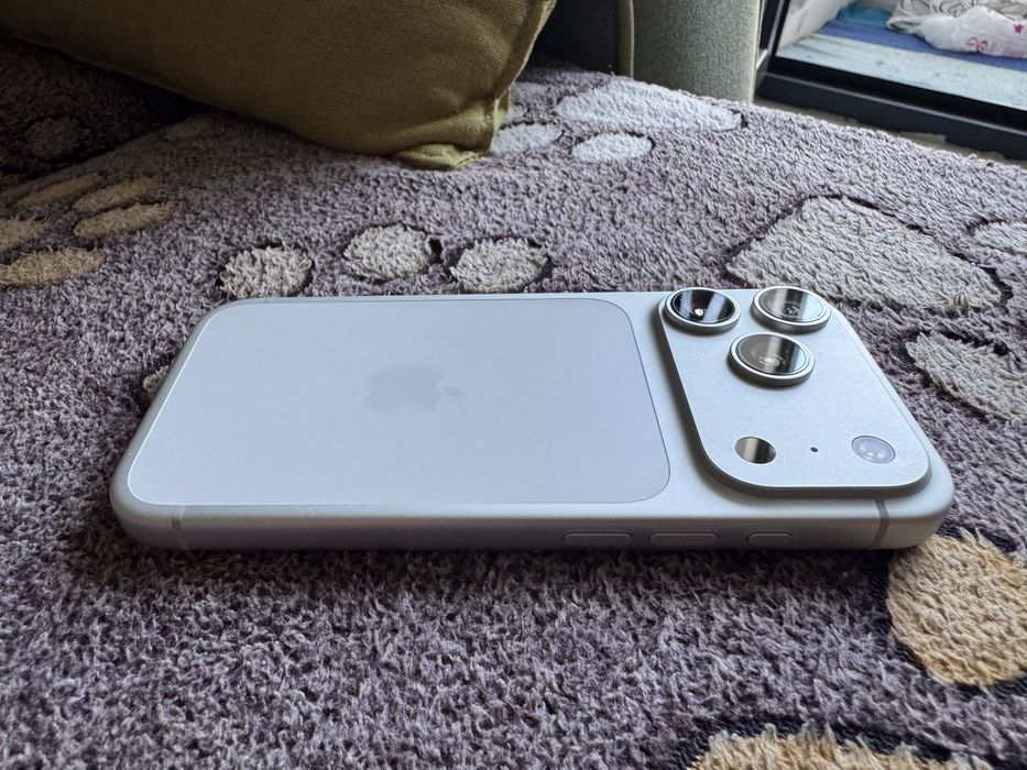 iPhone 17 pro новый с гарантией, 100% емкости