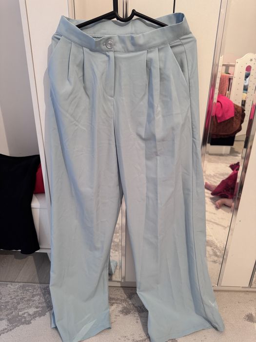 Брючная двойка женских