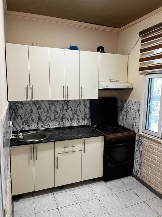 Срочно продаётся квартира Мирабадский р-н Куйлюк массив 1 3/1/4