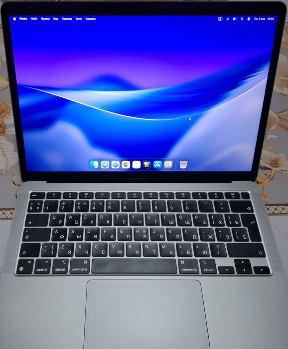 MacBook Air (M1)
