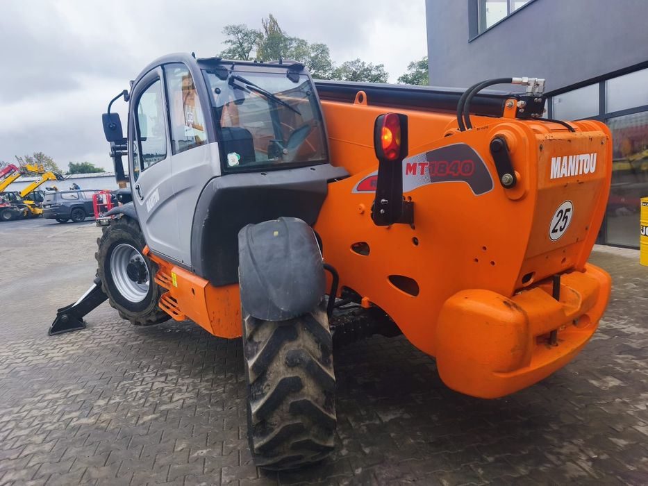 Телескопический погрузчик Manitou MT 1840