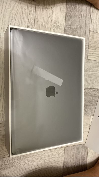 Продам срочно Macbook air 256 GB