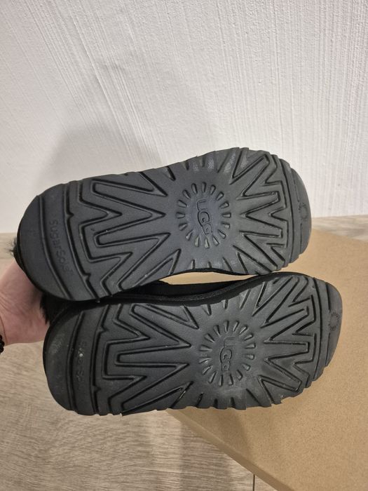 Ugg 36 negre.   .
