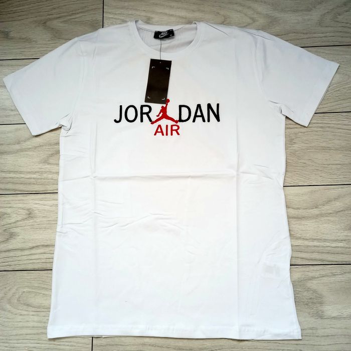 Tricouri bărbați Nike,Guess,Jordan,Adidas