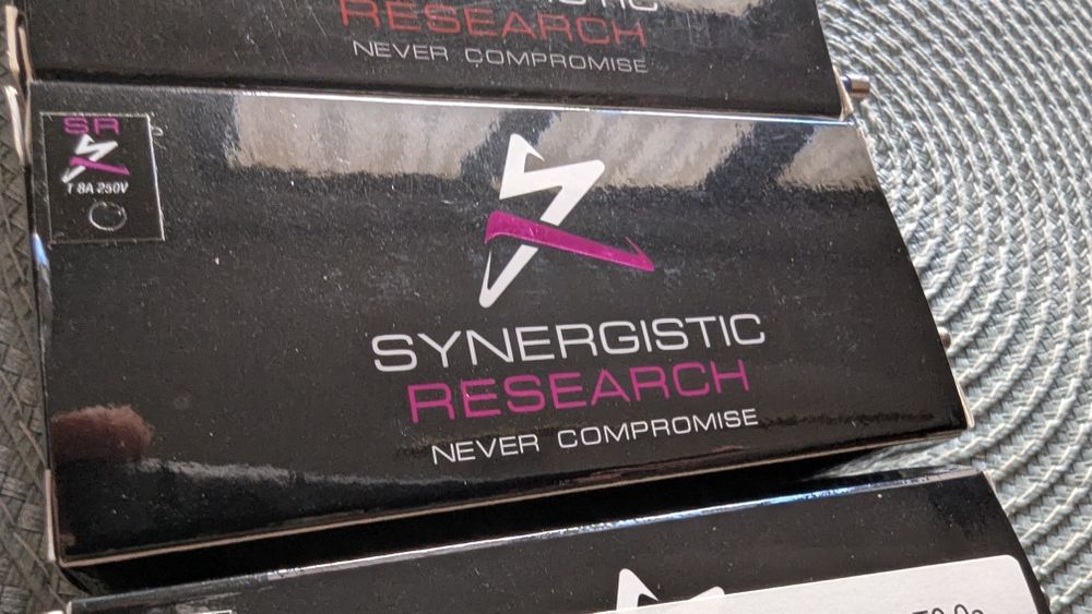 Synergestic Research Purple Blue Red Quantum Fuse HiFi Бушони