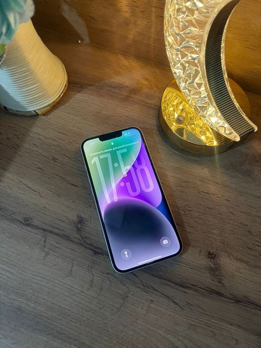 IPhone 14 с коробкой