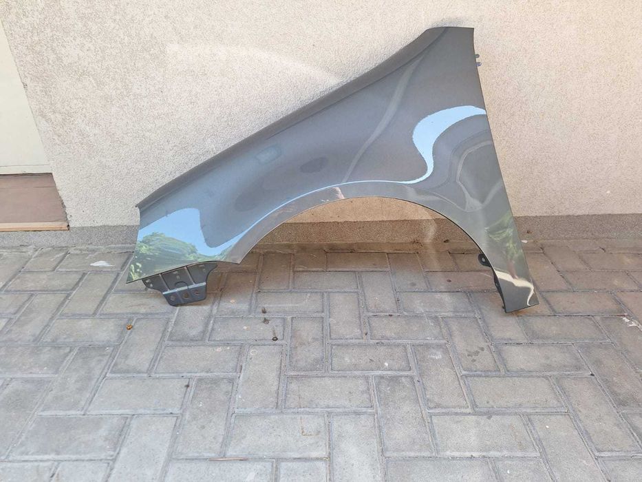 Aripa Fata Stanga VW Golf 5 V An 2004-2008 Vopsita Verde