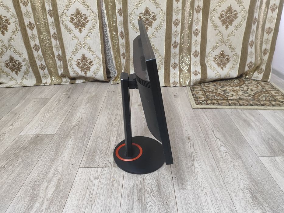 Продается мониор