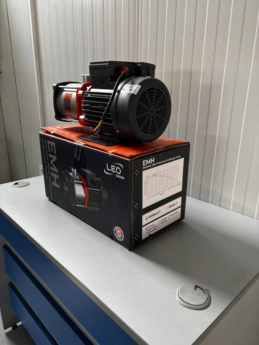 LEO EMHm4-7, Хоризонтална многостъпална помпа с тяло от неръждаема стомана, 1.3kW-1.75HP, 7m3 / 8 bar