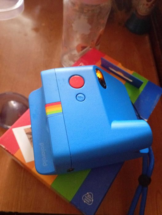Продавам Фото апарат Polaroid Go mini