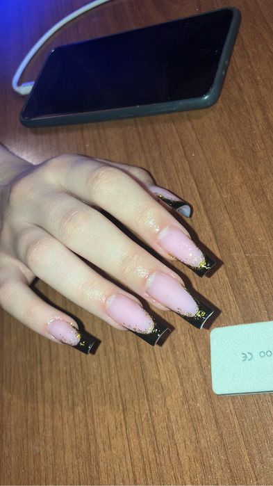 aplic unghii cu gel 90 de lei