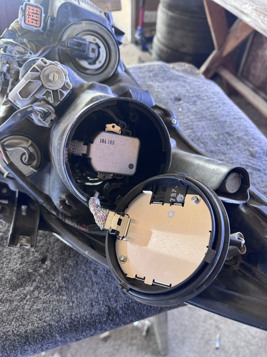 Фара SUBARU outback