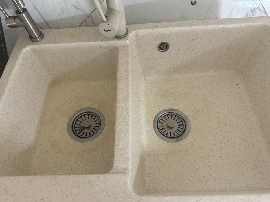 Срочно! Кухонная мойка со смесителем