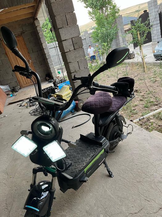 Скутер сатылады...