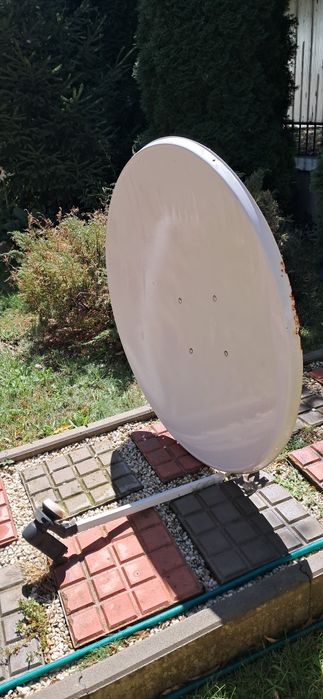 Antena satelit ovala (90x80) cu LNB 2 iesiri