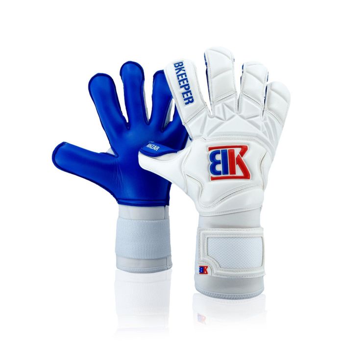 Оригинальные вратарсткие перчатки со скидкой до -40%
