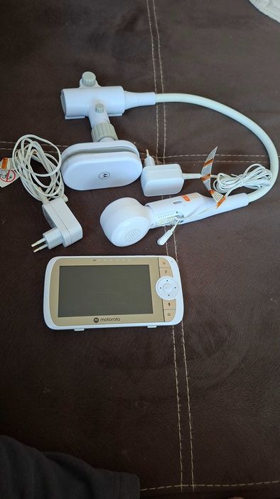 Бебефон Motorola